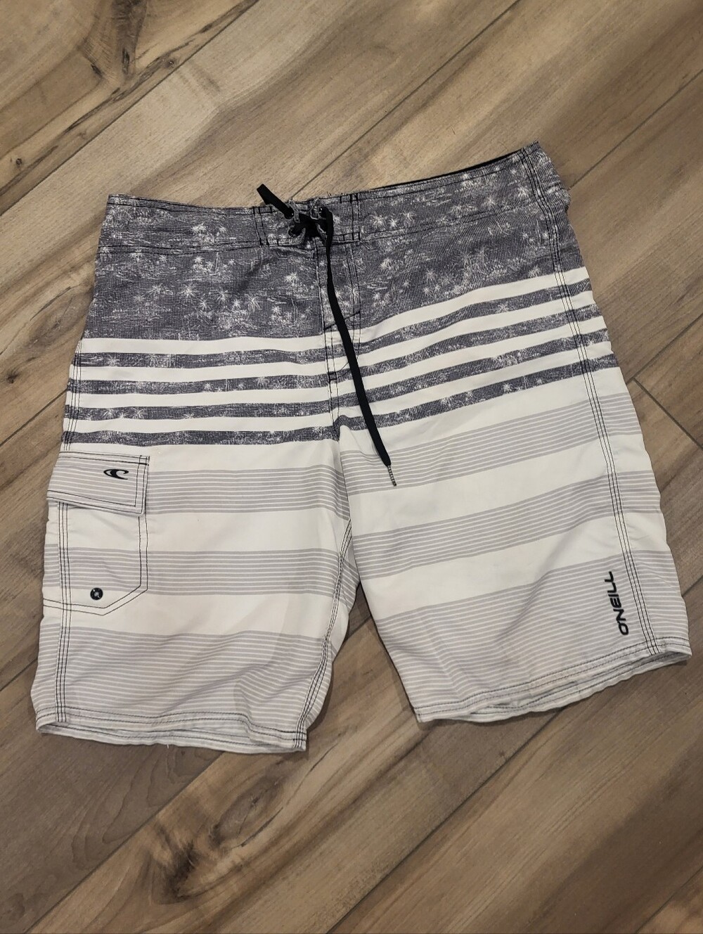 O'Neill swim trunks